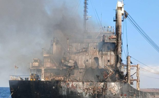 10 marinari morți pe nava civilă atacată de Rusia &icirc;n Marea Neagră, &icirc;n largul Odesei