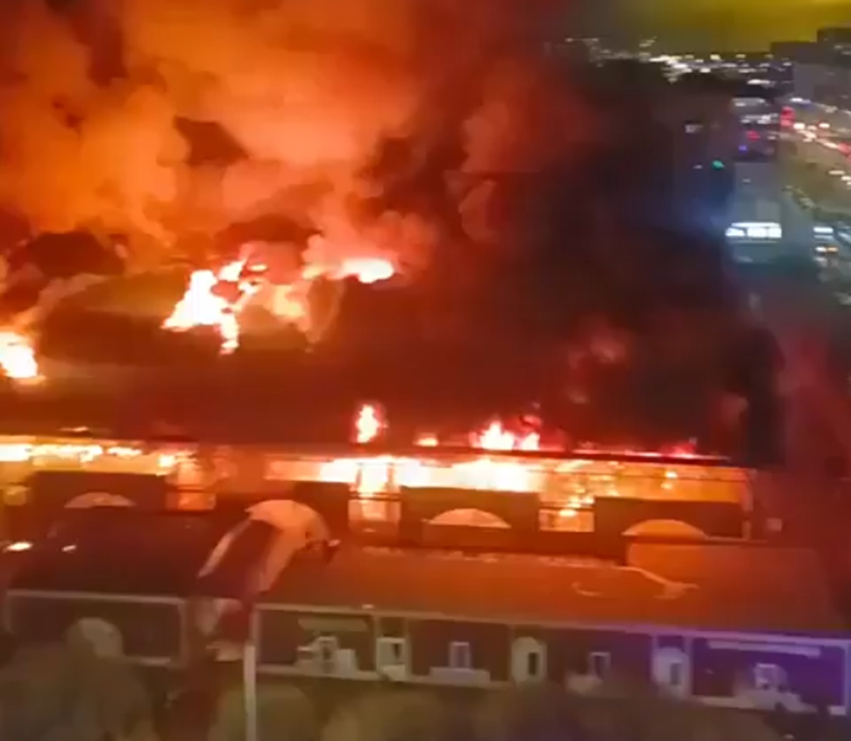 A treia noapte de lovituri SUA &icirc;n Iran. O navă din Emirate, lovită de IRGC