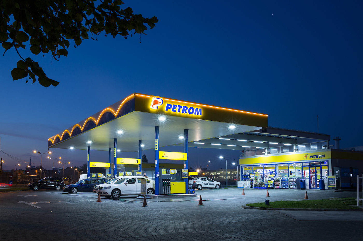 ANUNȚ pentru OMV Petrom. Preț țintă mediu de 0,9499 lei pentru acțiuni &icirc;naintea rezultatelor