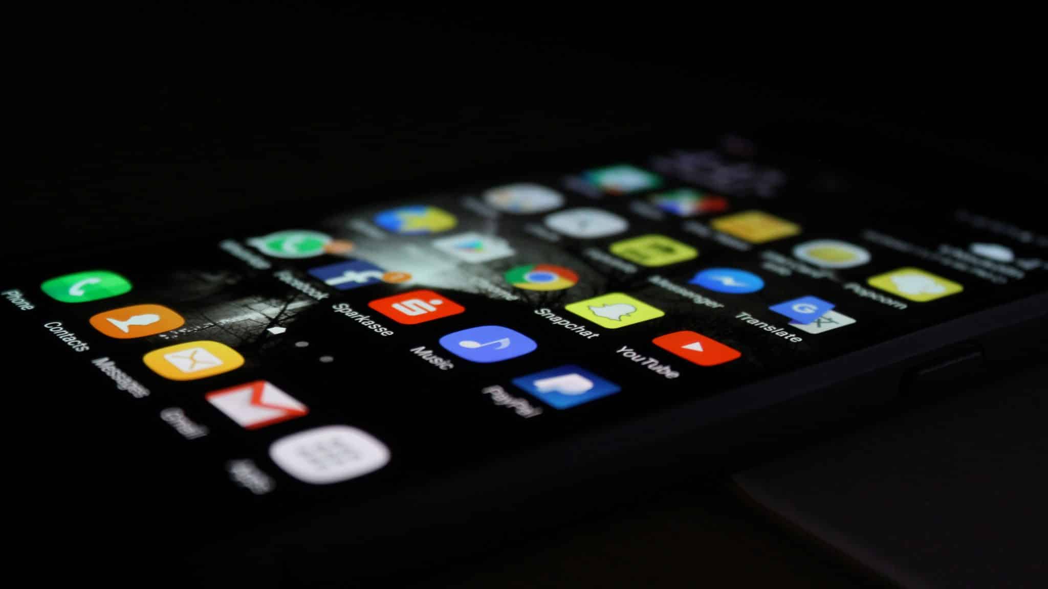 Apple lansează un nou program de rate pentru iPhone &icirc;n SUA. Clienții vor putea plăti de la 17,99 dolari pe lună