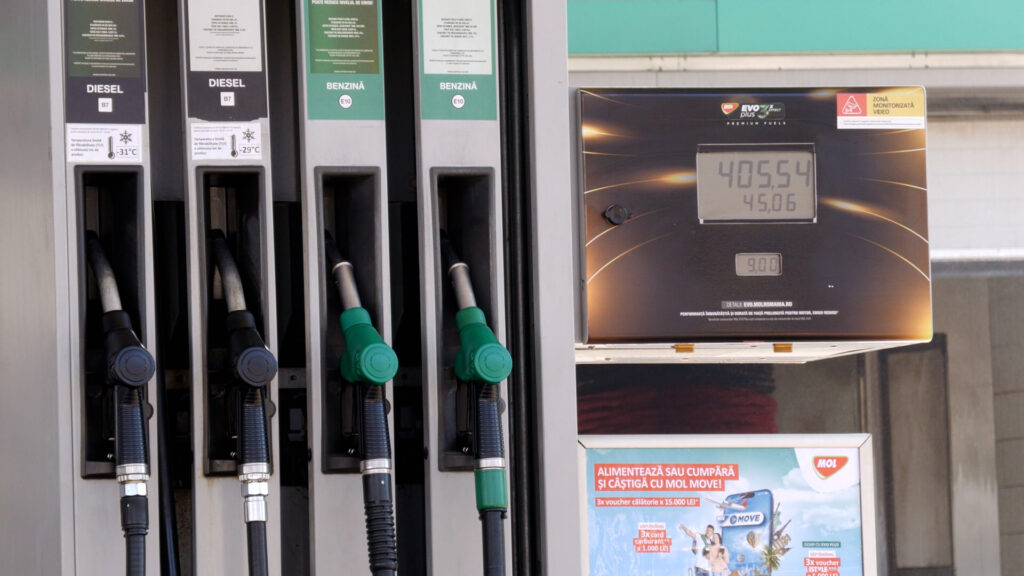 Asociația Energia Inteligentă: Rom&acirc;nia nu răm&acirc;ne fără motorină &icirc;n două săptăm&acirc;ni. Dar panica poate goli temporar benzinăriile și crește enorm prețurile la pompă