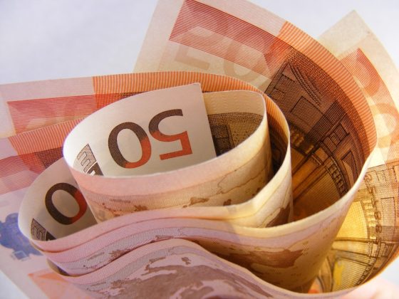 BCE a menţinut nivelul celor trei rate ale dob&acirc;nzilor reprezentative