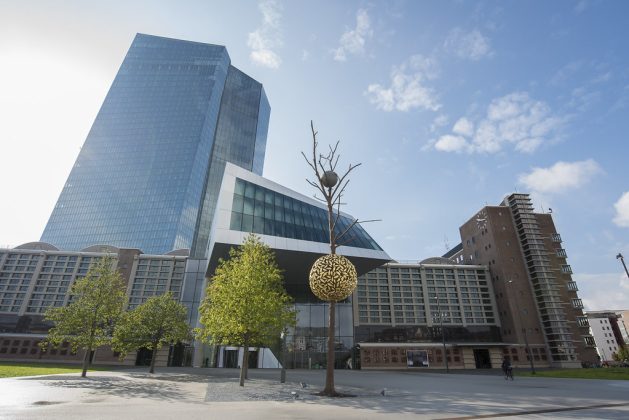 BCE vrea să profite de &bdquo;momentul global al euro&rdquo; și face disponiblă &icirc;ncep&acirc;nd din trimestrul IV o nouă linie de lichiditate pentru băncile din afara zonei euro