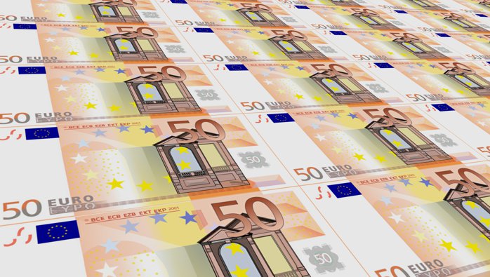 BNR: datoria externă totală, publică şi privată a ajuns la 231 mld. euro, iar 55% din această datorie este a statului