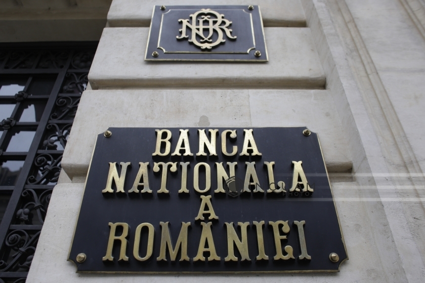 BNR: Exerciţiul de testare la stres a sectorului bancar nu a evidenţiat vulnerabilităţi operaţionale semnificative. Banca respinge retragerea depozitelor sau renunţarea la serviciile financiare digitale