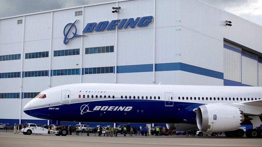 Boeing &icirc;şi menţine prognoza privind cererea de avioane pentru următorii 20 de ani şi minimizează impactul războiului cu Iranul