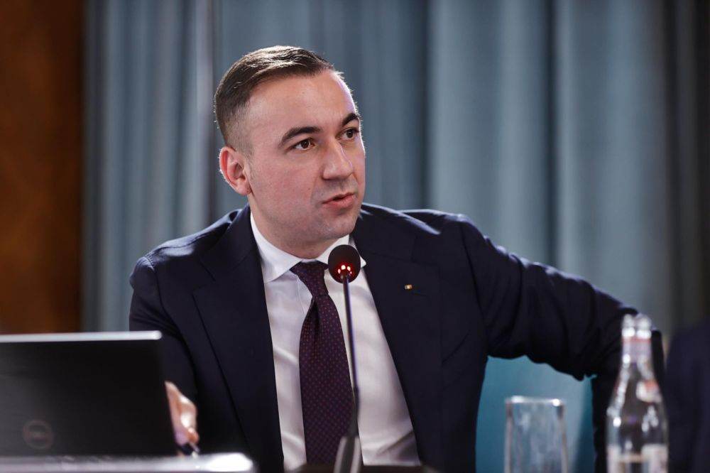 Bogdan Ivan avertizează că alimentele şi carburanţii se vor scumpi la nivel global