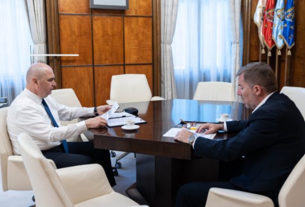 Bolojan s-a întâlnit cu şeful de la Dacia