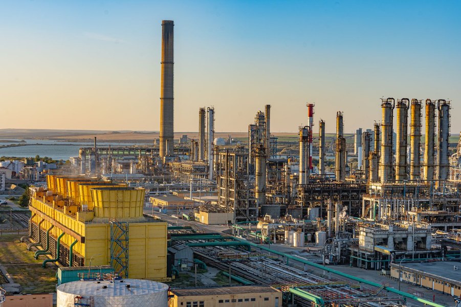C&acirc;t de vulnerabilă e Rom&acirc;nia la o nouă criză a carburanților? Avertismentul unei experte &icirc;n energie: &bdquo;Motorina ar putea depăși 10 lei&rdquo;