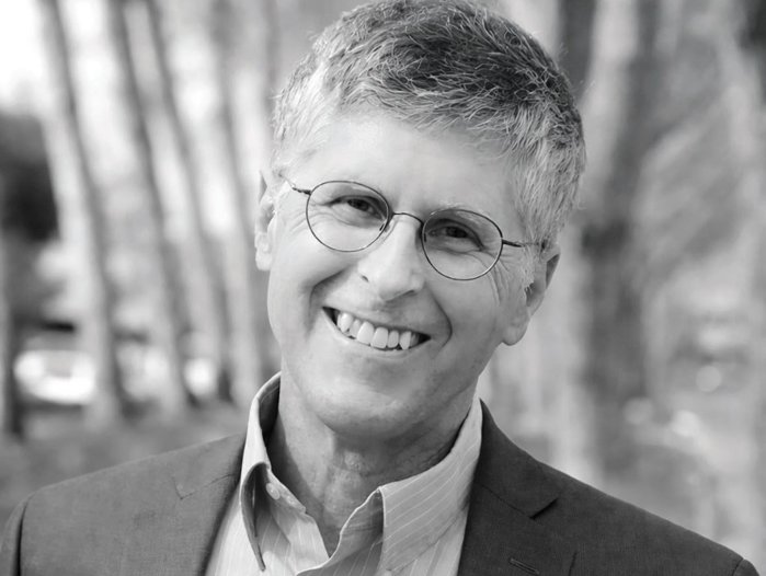 Cine este Patrick O'Brown, fondatorul Impossible Foods - un profesor de biochimie la Stanford care a pus sub semnul &icirc;ntrebării tehnologia din spatele cărnii