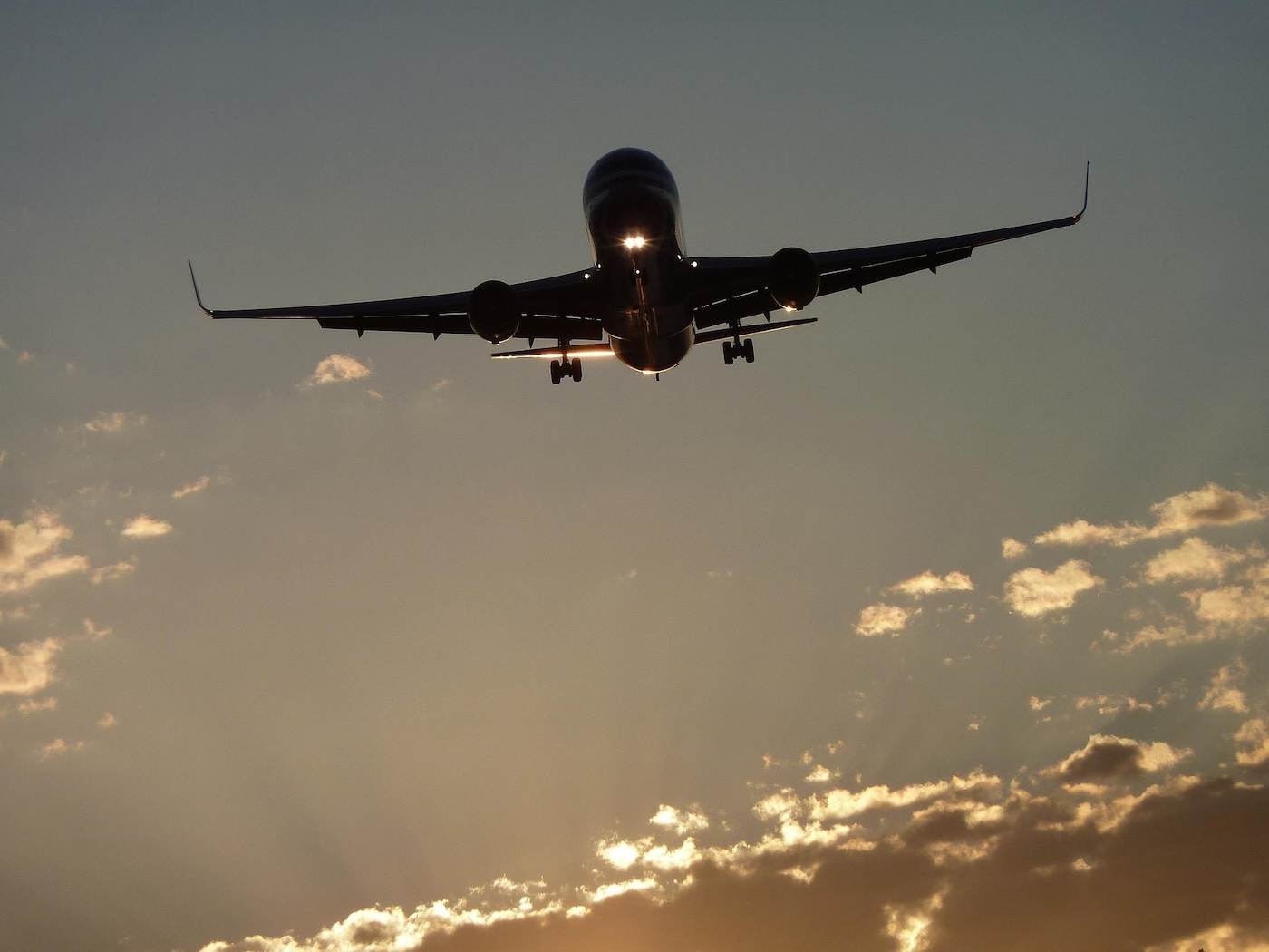 CNBC: Kelly Ortberg spune că Boeing are nevoie de c&acirc;ţiva ani pentru refacerea financiară &icirc;nainte de noul avion
