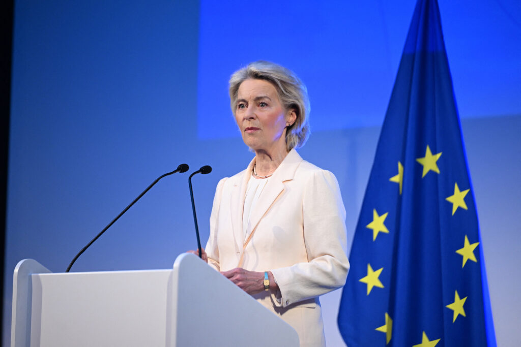 Comisia Europeană lansează două inițiative pentru consolidarea alfabetizării financiare &icirc;n UE