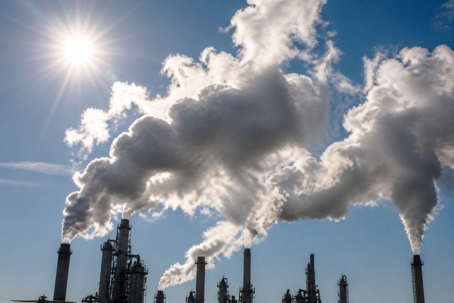 Comisia Europeană prelungește certificatele gratuite de CO2 p&acirc;nă &icirc;n 2038