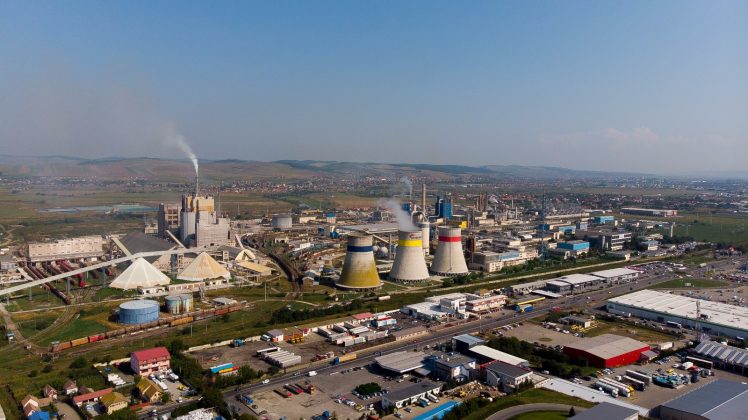 Consiliul Concurenţei analizează tranzacţia prin care Romgaz S.A. intenționează să preia Azomureș S.A