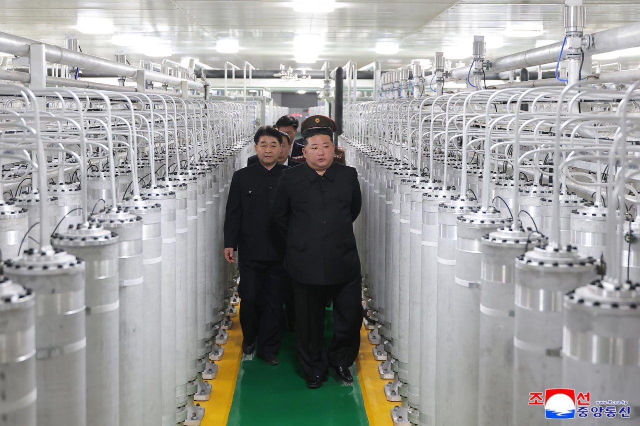 Coreea de Nord deschide o nouă fabrică de materiale nucleare. Kim Jong Un: &bdquo;Capacitatea de producție s-a dublat&ldquo;