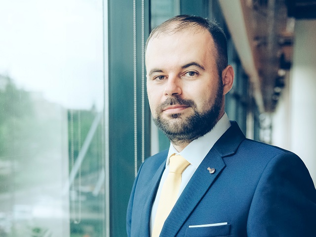 Cristian Popa, CFA, membru CA al BNR: C&acirc;t de dependentă este Europa de petrolul importat?