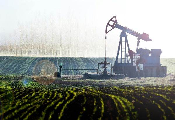 Criza financiară globală accelerează fără petrol