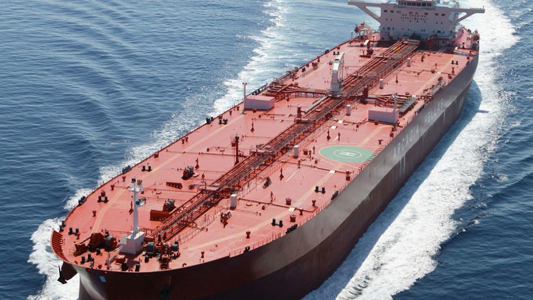Criză &icirc;n benzinării. Bolojan anunță: Producția rafinăriei Petromidia va scădea cu 10-15% &icirc;n august, dacă nu vor fi reluate livrările de țiței din Kazahstan