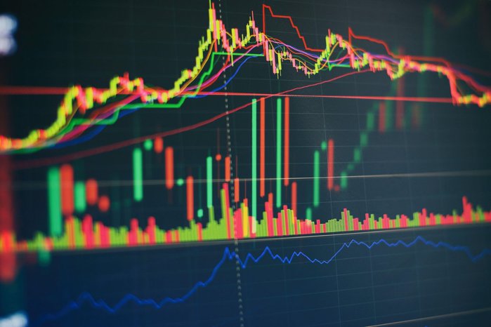 Cum a deschis bursa: Banca Transilvania şi BRD &icirc;şi revin uşor după scăderile de ieri. Dinamici mixte pentru pieţele vest-europene