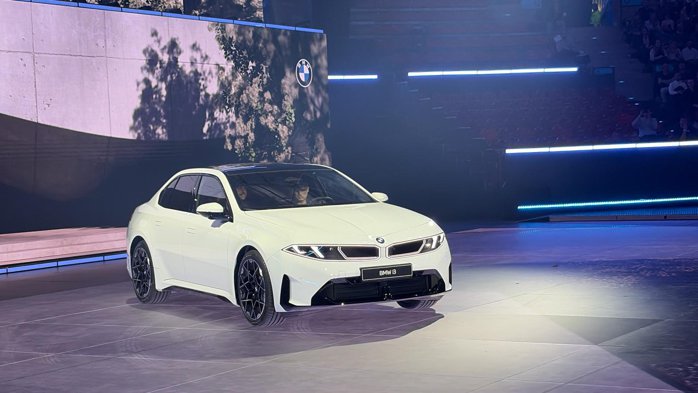 Dezastru pentru industria auto germană: BMW va renunţa la &icirc;ncă 8.000 de angajaţi din Germania, &icirc;n &icirc;ncercarea de a putea concura cu rivalii din China