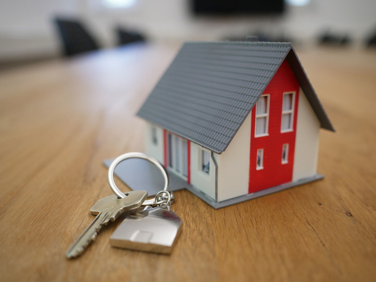 Dob&acirc;nzile la creditele ipotecare din SUA au urcat la cel mai ridicat nivel din ultimele aproape 12 luni. Piața imobiliară resimte deja efectele