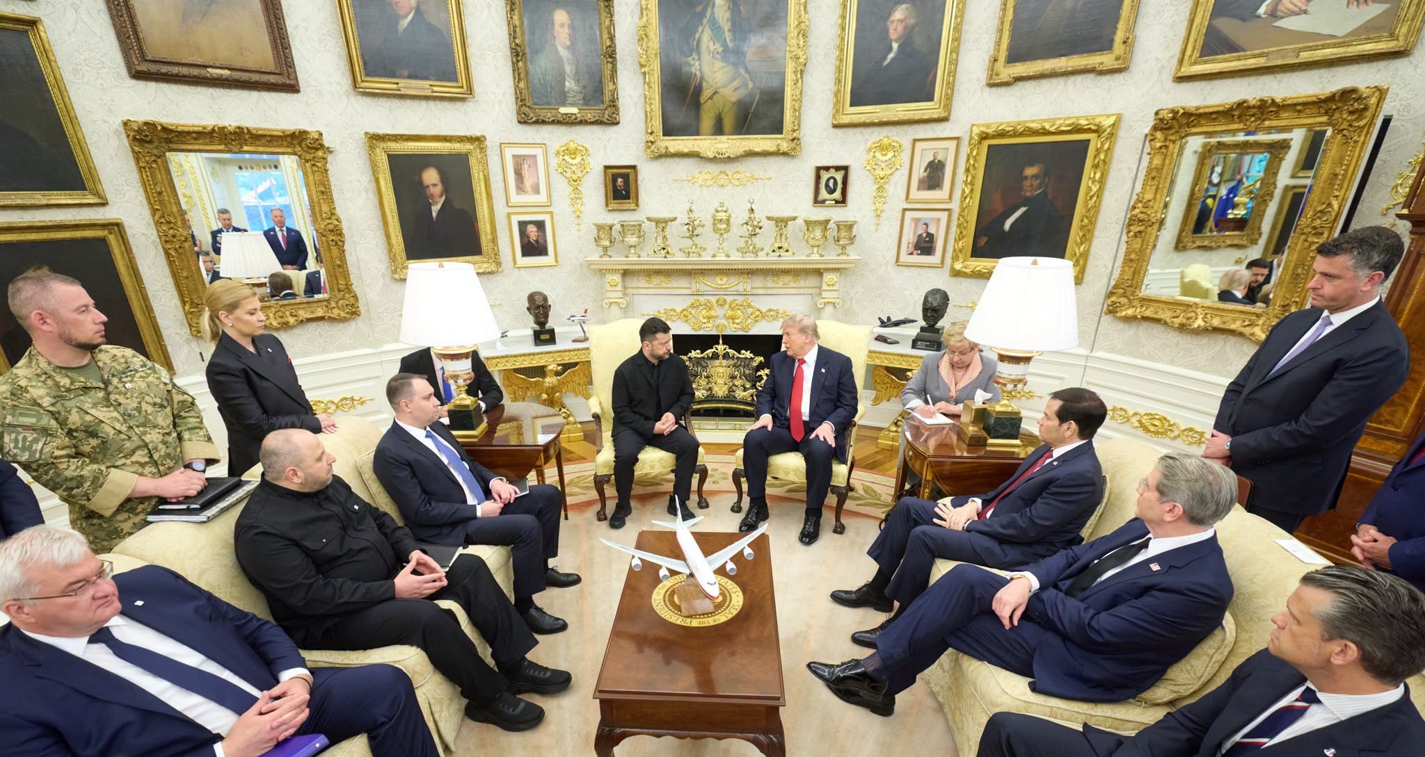 Trump a acceptat să acorde Ucrainei licenţa pentru rachetele interceptoare Patriot