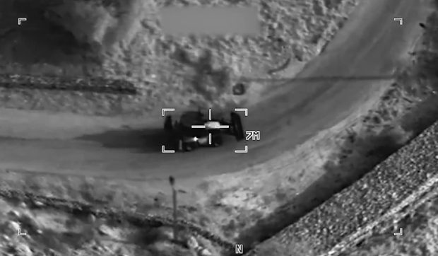 Donald Trump amenință că SUA vor &bdquo;distruge un pod sau o centrală electrică&rdquo; de fiecare dată c&acirc;nd Iranul va ataca o navă &icirc;n Str&acirc;mtoarea Ormuz