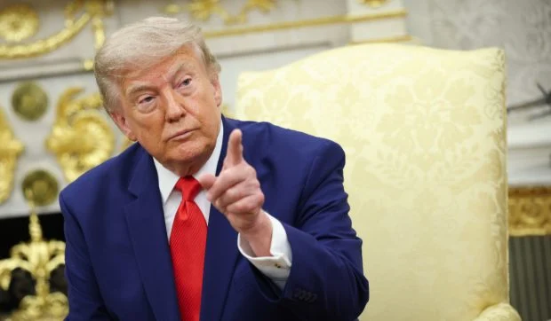 Donald Trump anunță tarife de 100% pentru medicamentele generice, chiar 200% &icirc;n 2029: scăderi la bursă pentru gigantul Sandoz