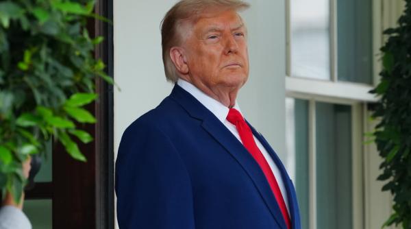 Donald Trump introduce noi tarife vamale pentru 60 de țări