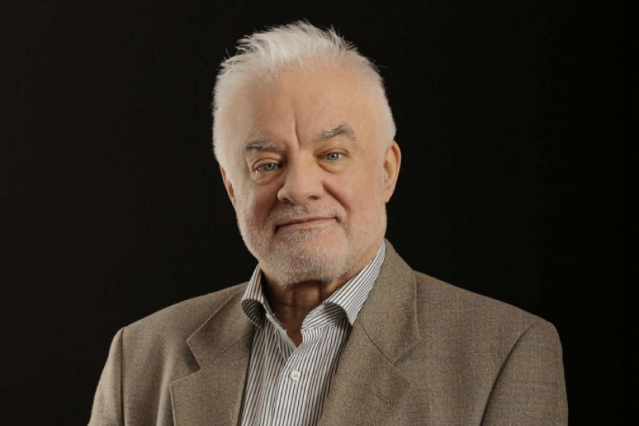 Eugen Rădulescu, consilier al guvernatorului BNR: &bdquo;Riscul unui scenariu ca &icirc;n Grecia este din ce &icirc;n ce mai pronunțat&rdquo; / &bdquo;Dacă pui impozit progresiv pe salariu, ești idiot sau dușmanul țării!&rdquo;