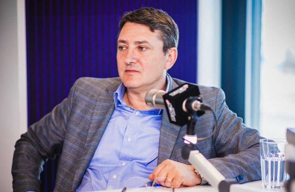 EXCLUSIV | Istoricul Cosmin Popa: Nu este realist să așteptăm o cerere de armistițiu de la Rusia, dimpotrivă, se radicalizează / Toamna va fi a intensificării războiului și a extinderii fronturilor / Ce ar putea să oprească succesele militare ale Kievului