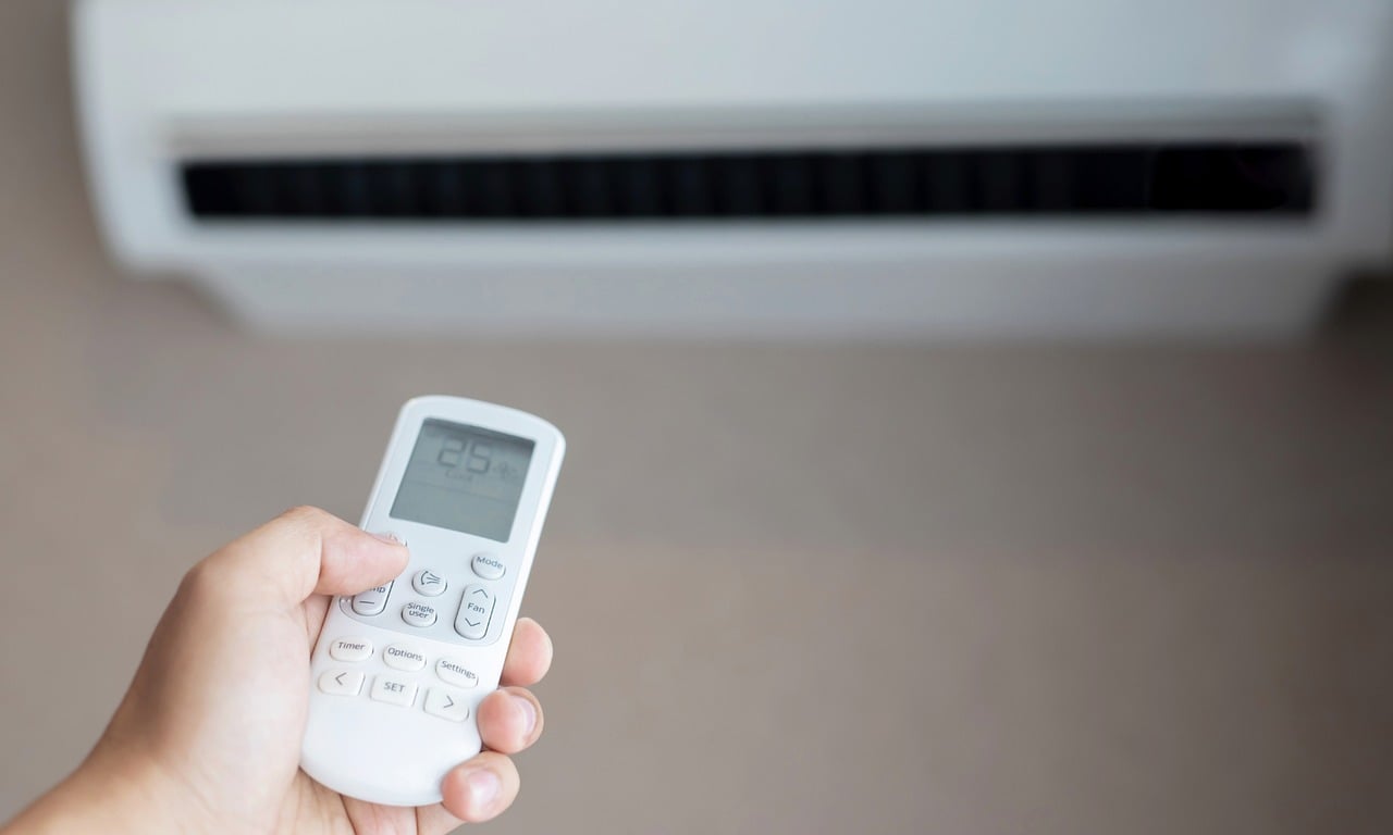 Facturile la energie cresc odată cu canicula. Problema care &icirc;ngrijorează specialiștii