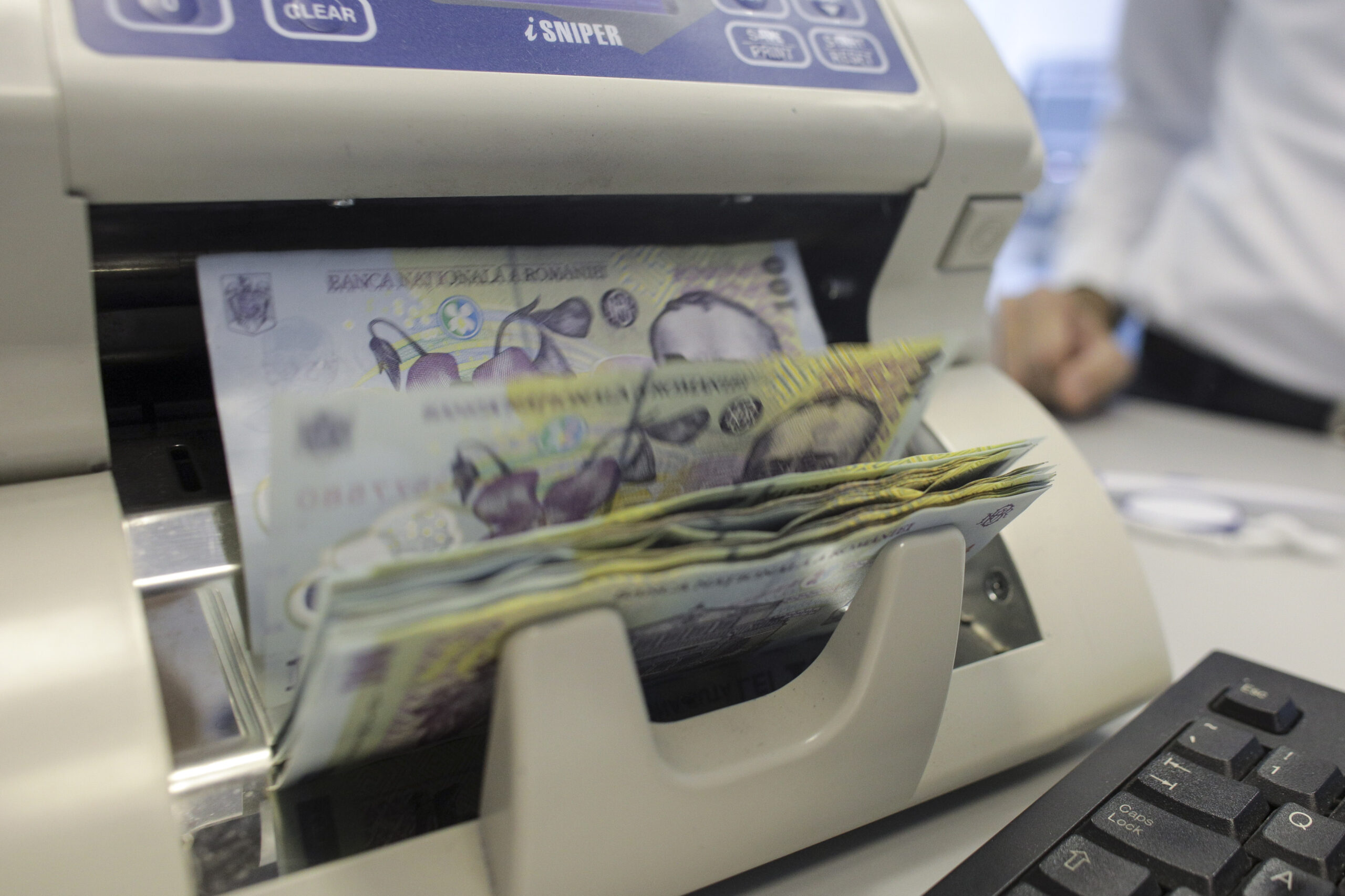 Finanțele au atras doar 660 de milioane de lei prin Fidelis &icirc;n iulie &ndash; cel mai slab &icirc;mprumut de la populație de la relansarea programului