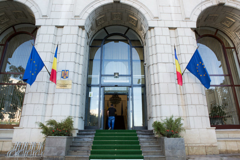 Finanțele au &icirc;mprumutat &icirc;ncă 140,2 milioane de lei de la bănci prin suplimentarea emisiunii de joi