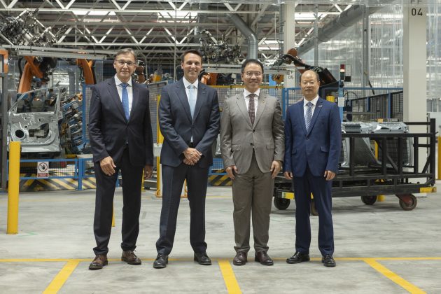 Ford &icirc;ncheie un acord cu chinezii de la Geely pentru uzina de l&acirc;ngă Valencia a grupului american
