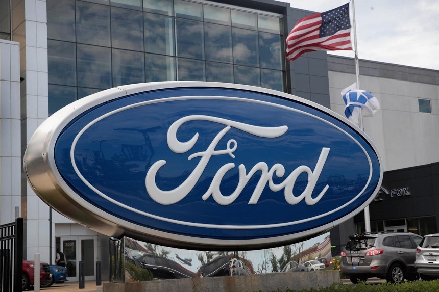 Ford recheamă &icirc;n service peste 565.000 de vehicule &icirc;n SUA, din cauza riscului de incendiu &icirc;n compartimentul motor
