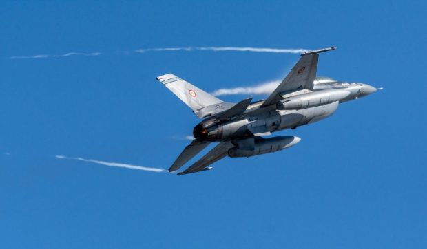 Fostul ministru bulgar al apărării laudă avioanele F-16 la m&acirc;na a doua cumpărate de Rom&acirc;nia: &bdquo;Cu ele doboară acum dronele&rdquo;