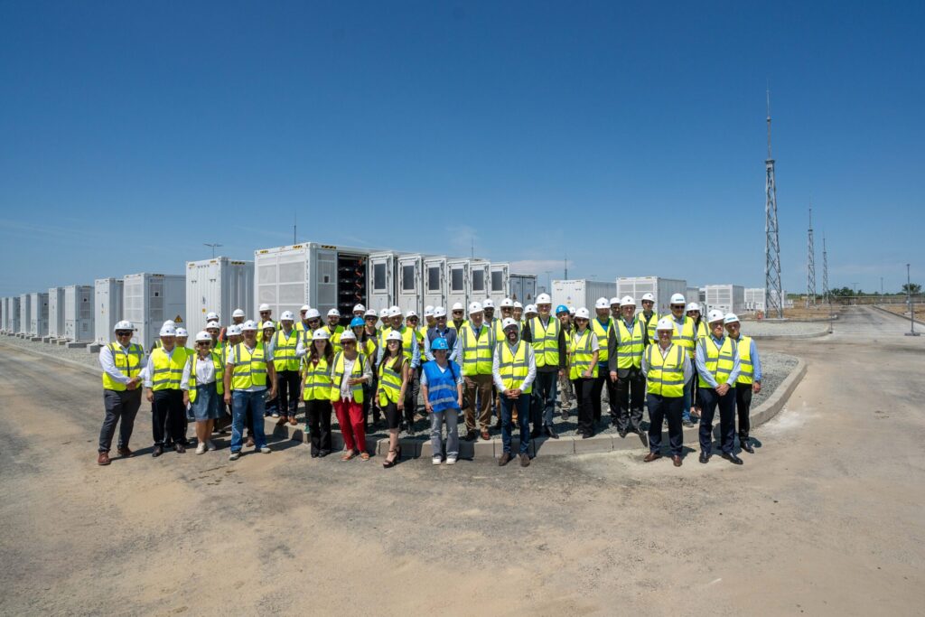 FOTO | Prima fază din cel mai mare proiect de stocare &icirc;n baterii finanțat prin PNRR, finalizată: 150 MW puși &icirc;n funcțiune &icirc;n doar 12 luni