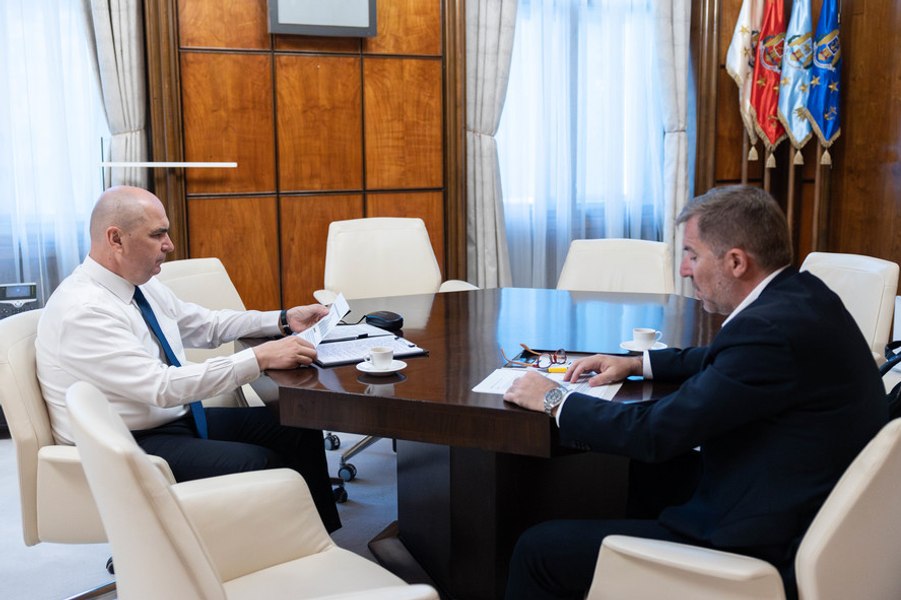 Ilie Bolojan, &icirc;nt&acirc;lnire cu șefii de la Dacia: Rabla, energie și investiții, &icirc;n centrul discuțiilor
