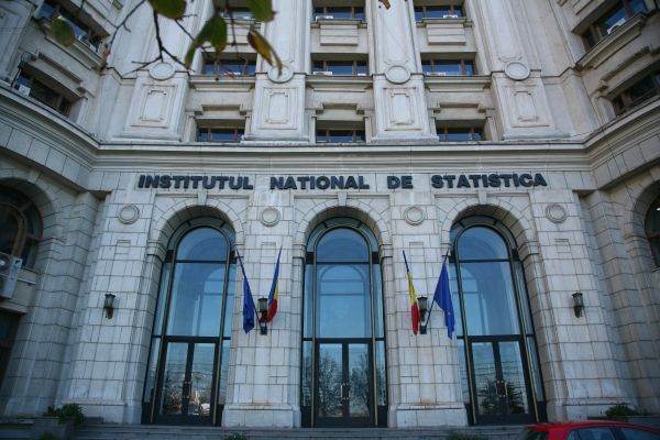 INS: Producţia industrială a scăzut, &icirc;n primele cinci luni din acest an, cu 3,3%