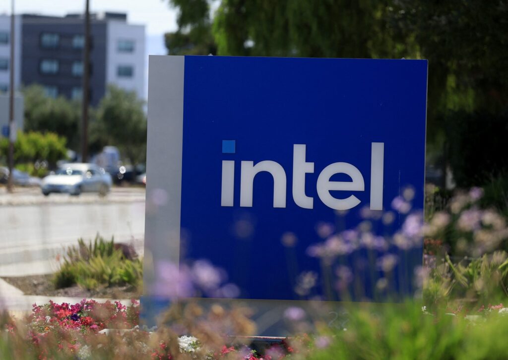 Intel raportează cea mai rapidă creștere a veniturilor din ultimii aproape 15 ani, pe fondul cererii pentru AI