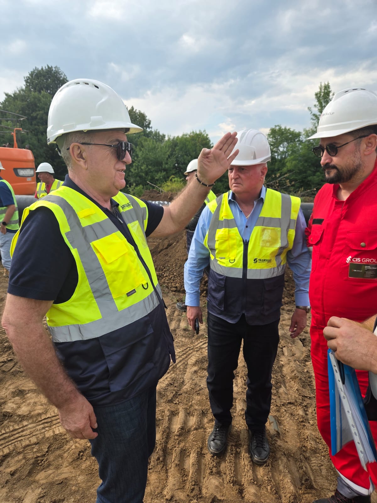 Ion Sterian, directorul general Transgaz, a inspectat lucrările la conducta Tetila&ndash;Horezu&ndash;R&acirc;mnicu V&acirc;lcea, investiție de 303 milioane de lei