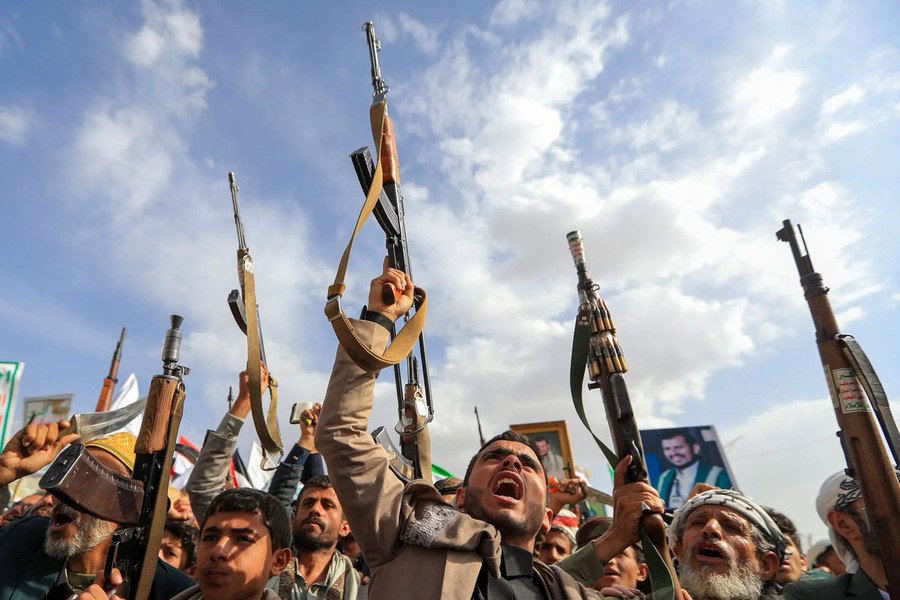 Iranul a cerut rebelilor Houthi să &icirc;nchidă str&acirc;mtoarea Bab el-Mandep, poarta de acces către Marea Roșie