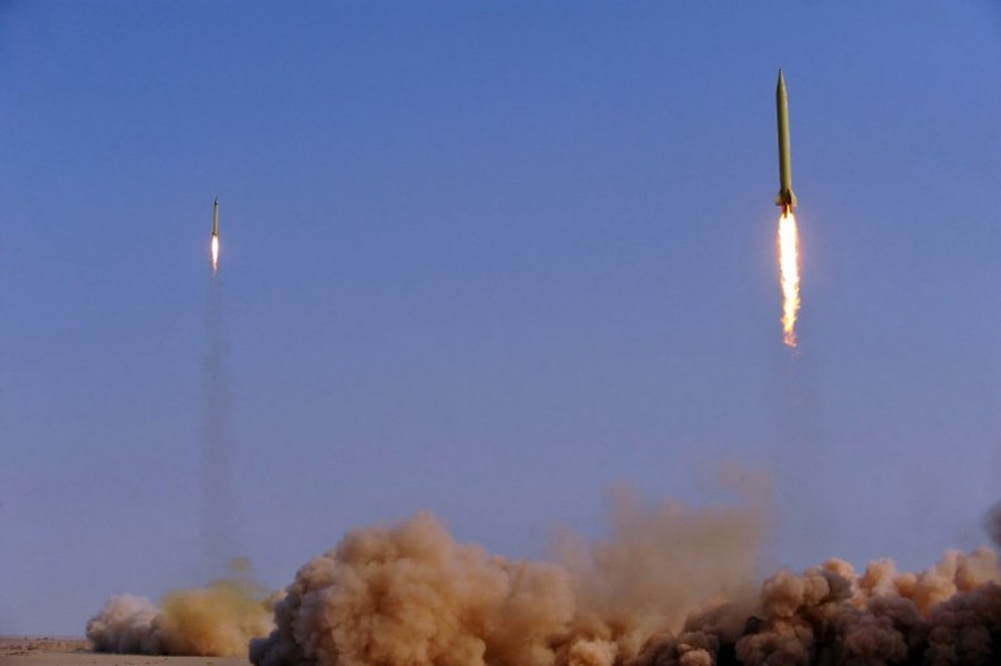 Iranul a lansat rachete balistice asupra unei baze militare americane din Iordania