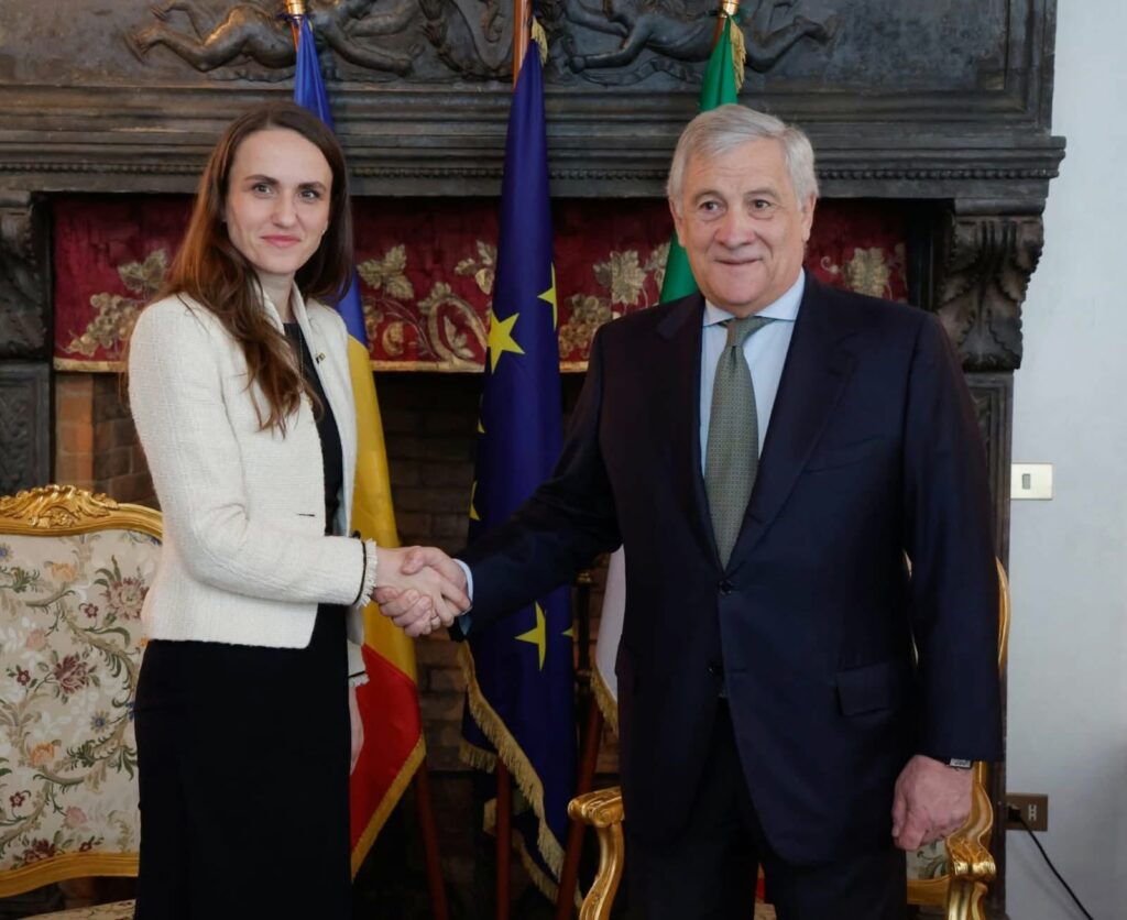 Italia și-a &icirc;ntărit prezența militară pe flancul estic după incidentul de la Galați, anunță Oana Țoiu