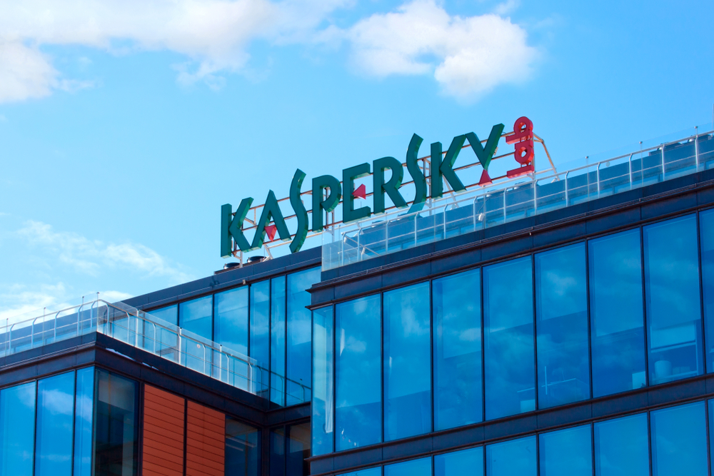 Kaspersky a identificat peste 92.000 de atacuri malware deghizate &icirc;n aplicații AI, &icirc;n primele luni din 2026