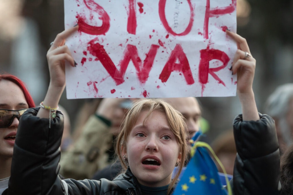 Lumea intră &icirc;ntr-o nouă eră a violenței ridicate: Numărul conflictelor dintre state, record după al Doilea Război Mondial, arată un studiu norvegian