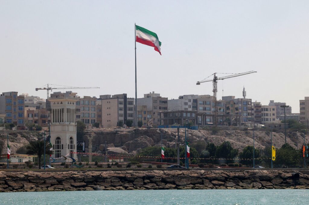 Mai multe proiectile au lovit insula iraniană Qeshm, &icirc;n Str&acirc;mtoarea Ormuz