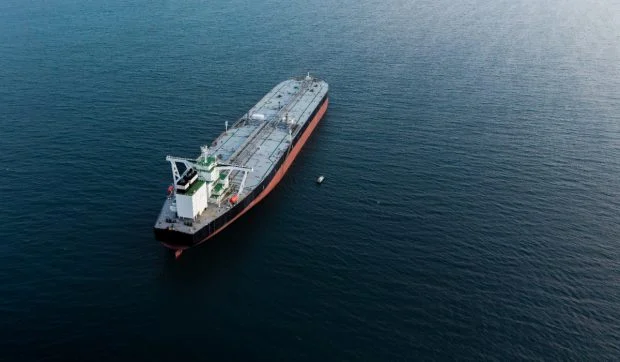 Mărturiile marinarilor de pe nava lovită &icirc;n Marea Neagră: &bdquo;A fost un atac cu drone&rdquo;