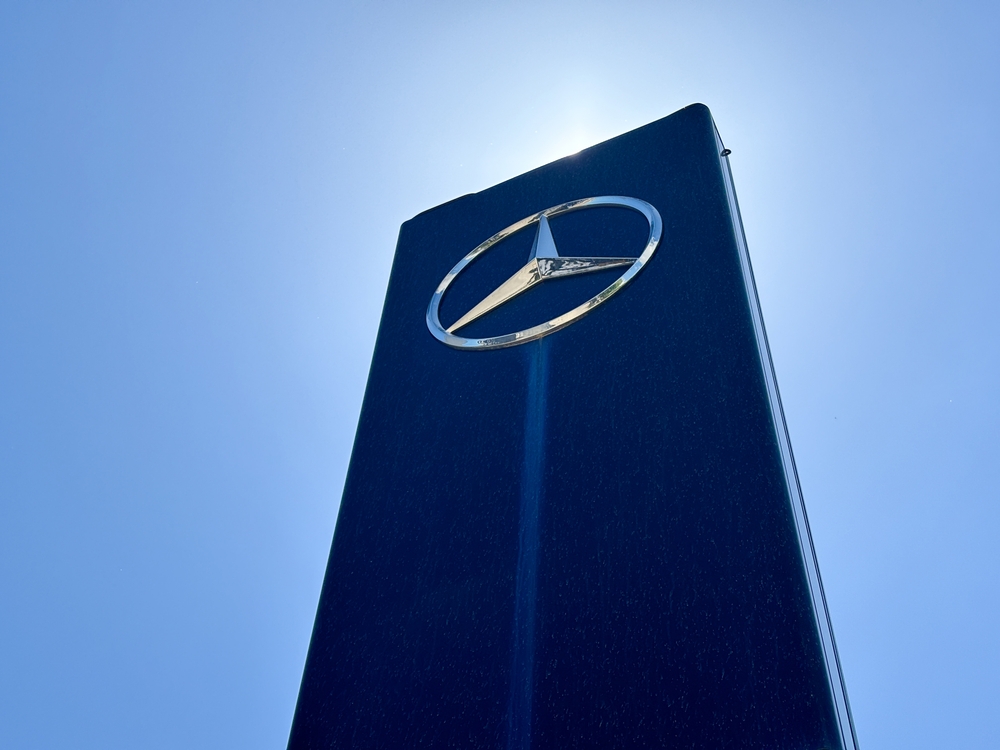 Mercedes anunţă prima creştere din ultimii trei ani a profitului trimestrial la nivelul grupului